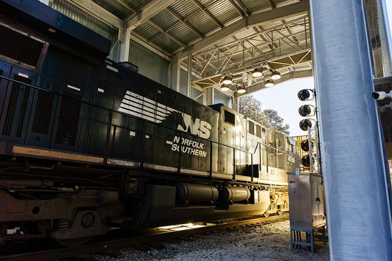 NS-071125-800px